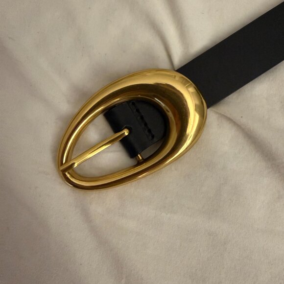 Aritzia Perennial Solid Brass Leather Belt (Black/Gold) - Picture 2 of 6
